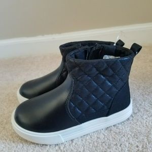 Osh Kosh NWT black sneakers size toddler 10